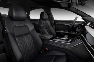 audi-s8-interior-1